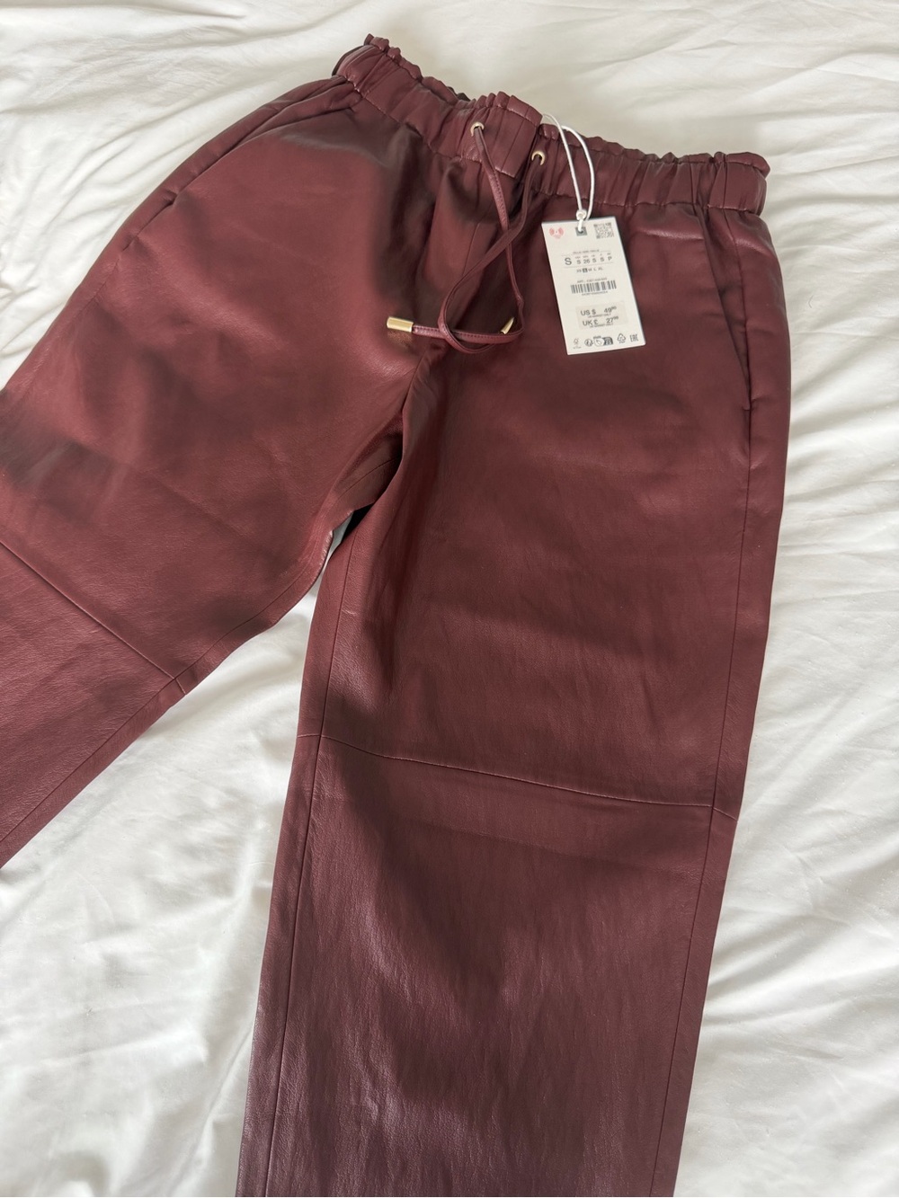 Zara Women's maroon faux Leather Jogger Pants